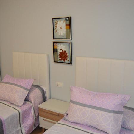 Inmoinsuas Marisol House Apartment Sarria Bagian luar foto